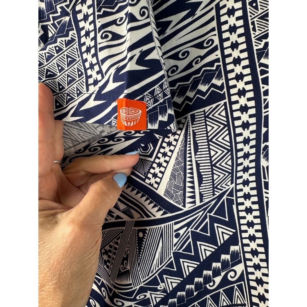 Tanoa Polynesian Tribal Hawaiian Shirt Men M Blue White 100% Cotton Fiji - Picture 8 of 13